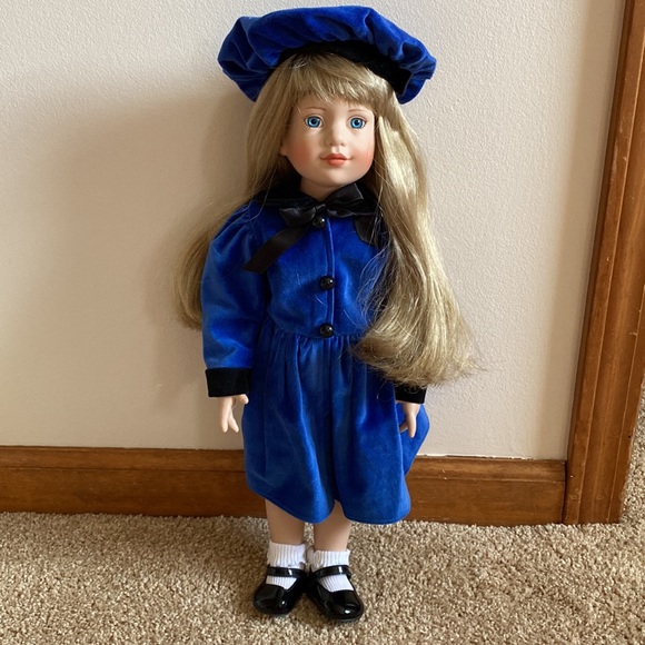 Magic Attic Dolls and Accessories - Picture 3 of 17